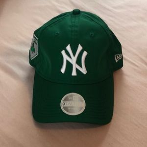 St. Patrick’s Day Women’s Yankees Hat